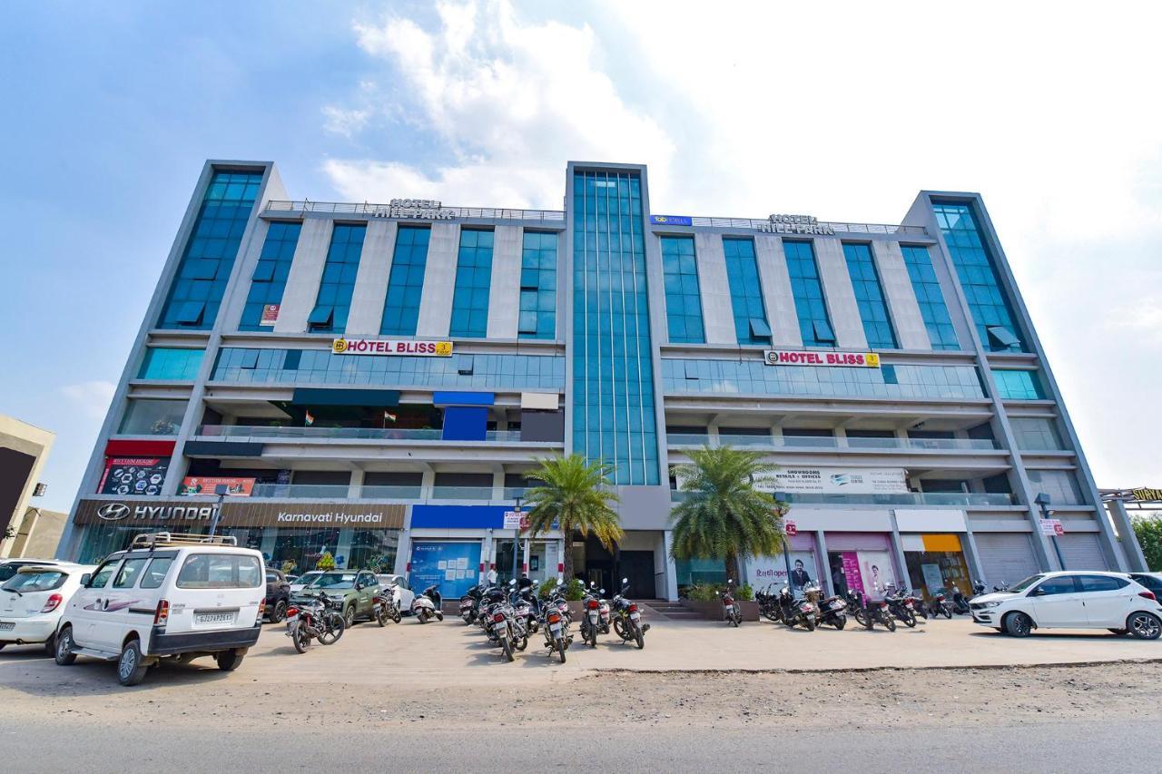 Fabhotel Bliss Ahmedabad Exterior foto